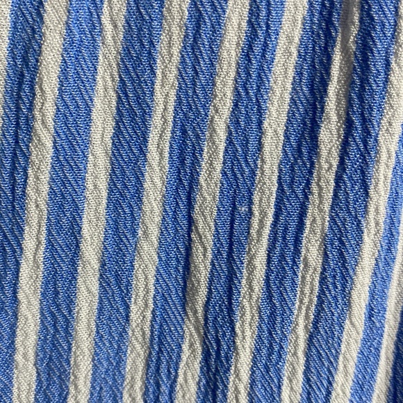 Liz Claiborne Blue and White Striped Blouse - Picture 5 of 8